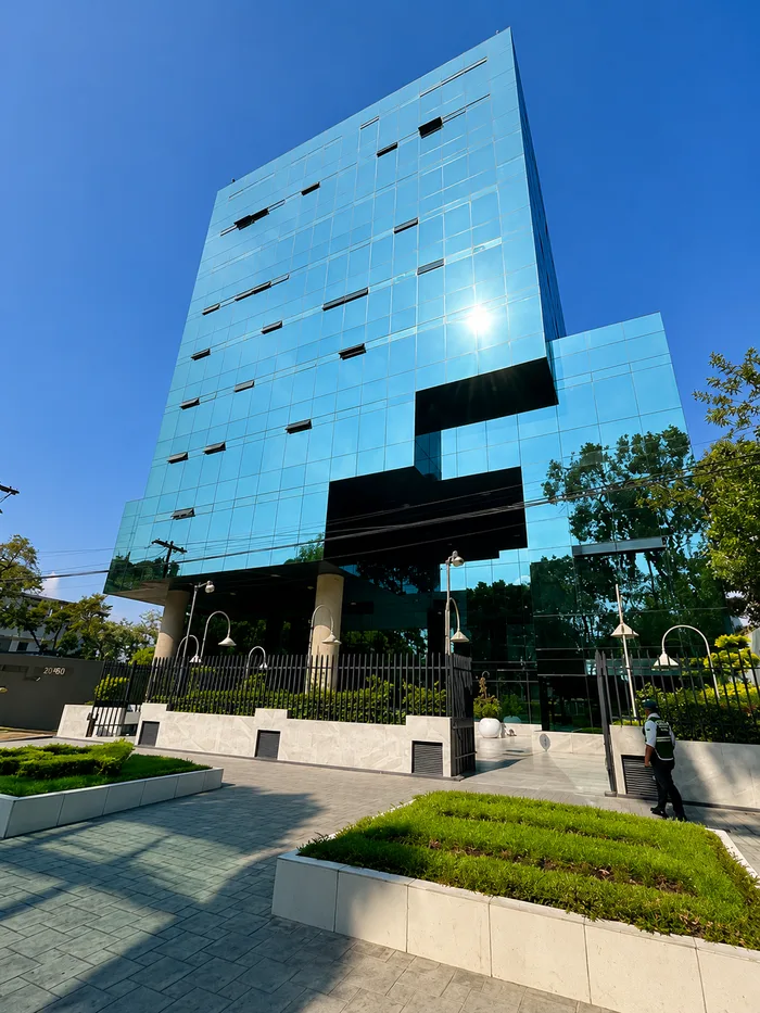 Exterior de edificio corporativo ASCI